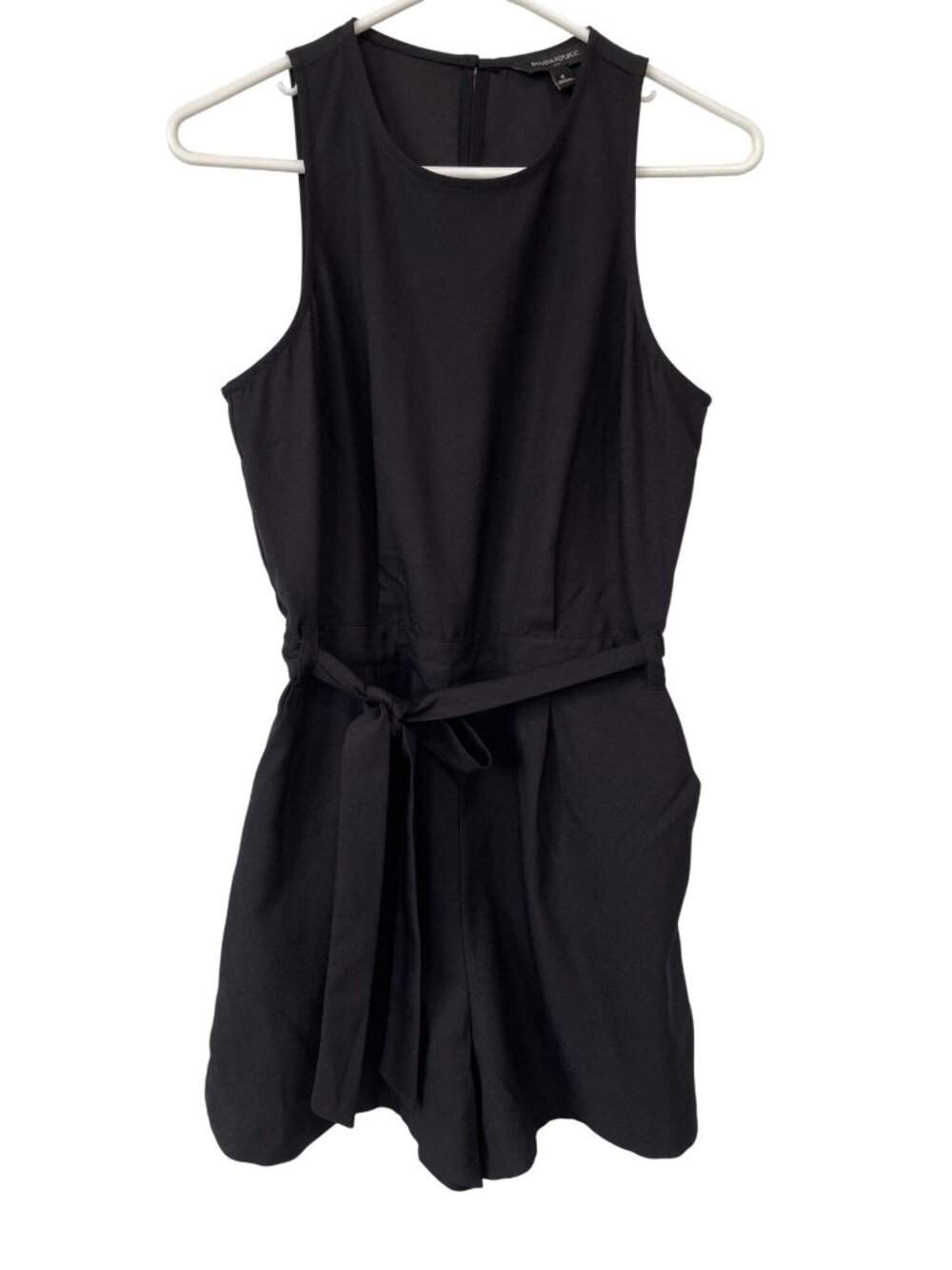 Banana Republic Romper Size 4 Sleeveless Tie Waist Keyhole Back Black Minimalist